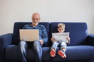 Les grands-parents d’aujourd’hui ne peuvent pas se contenter de reproduire un modèle, ils doivent le réinventer.