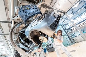 Production du véhicule électrique Volkswagen ID.3 à Dresde, en Allemagne, le 8 juin.