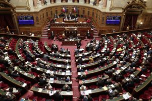 Le Sénat, le 11 janvier 2022, lors de la prise de parole du ministre de la santé Olivier Véran sur le projet de loi instaurant le passe vaccinal.