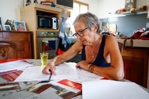 Sylvie Bertin, médecin à la retraite, à Villeneuve lès Maguelone (Hérault) a vu sa maison se fissurer après son achat suite à un important épisode de sécheresse.