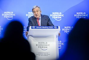 Le Secrétaire général des Nations Unies, Antonio Guterres, s'exprime lors de la 53e réunion annuelle du Forum économique mondial de Davos, le 18 janvier 2023.