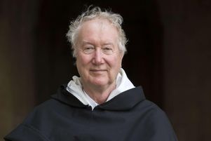 Timothy Radcliffe, dominicain et ancien maître de l’ordre des frères prêcheurs insiste sur la nécessité de continuer d’espérer en un bonheur infini.