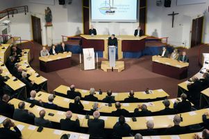 Une Assemblée plénière des évêques en novembre 2023. Dans une déclaration, la CEF « redit que l’avortement, qui demeure une atteinte à la vie en son commencement ».