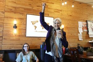 La candidate écologiste Jill Stein, le 28 octobre 2024, dans la ville de Phoenix.