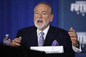Plus qu’un ami d’Israël, Mike Huckabee est un ardent défenseur de la colonisation et un opposant virulent à la création d’un État palestinien.