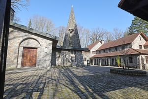 Une photo prise à Lievin le 7 mars 2025 montre une partie du village d’enfants de Riaumont.