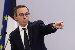 Le ministre de l’intérieur Bruno Retailleau, devant la presse le jeudi 10 avril.