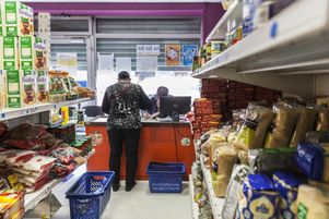 Plus d’un tiers des travailleurs pauvres déclarent avoir eu recours à au moins une aide alimentaire, comme les épiceries sociales et solidaires. 