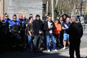 Rassemblement à l’initiative du syndicat Alliance Police Nationale, en mars, suite aux réquisitions du parquet de Nanterre demandant de juger pour meurtre l’auteur du tir mortel contre Nahel. Cette décision a été confirmée par le tribunal de Nanterre, mardi 3 juin 2025
