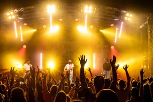 De nombreux concerts sont au programme du festival Christ en scène, avec cette année une nouveauté : l’organisation d’un salon du livre. Ici à Ville-Saint-Jacques (Seine-et-Marne), en août 2024.