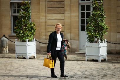 « Sans les 66 ans, la CFTC ne signera pas. » prévient Pascale Coton, vice-présidente de la CFTC,  ici en septembre 2024, à la sortie d’une consultation avec les partenaires sociaux et le premier ministre à Matignon.